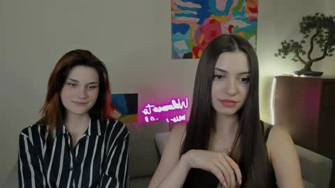 Elani online show from May 26, 10:58 am