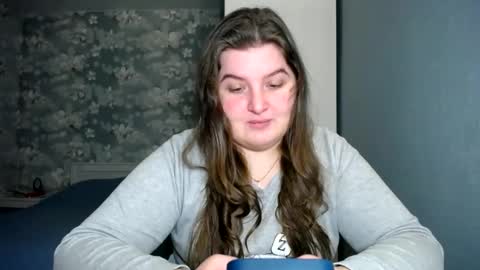 Elanis online show from December 28, 12:24 pm