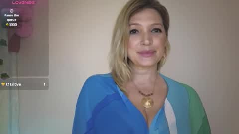 Elegancia online show from February 22, 11:10 pm