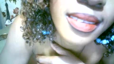 elenah013 online show from October 4, 7:36 am