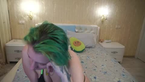 Luna online show from April 11, 9:51 pm