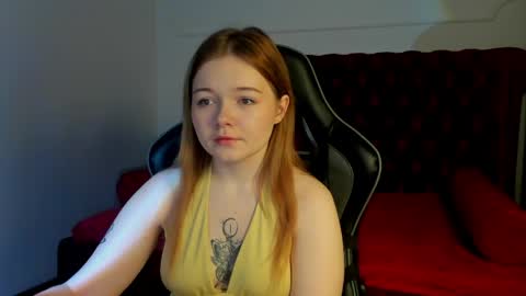 elinavale online show from March 29, 5:17 am