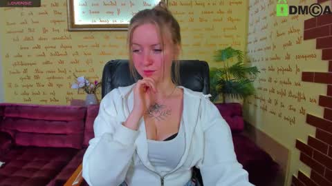 elinor_faith online show from September 15, 3:42 pm