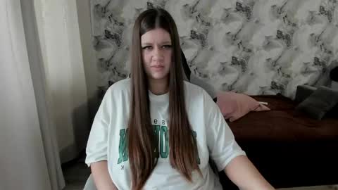 Aletta Oushen online show from May 23, 9:29 am