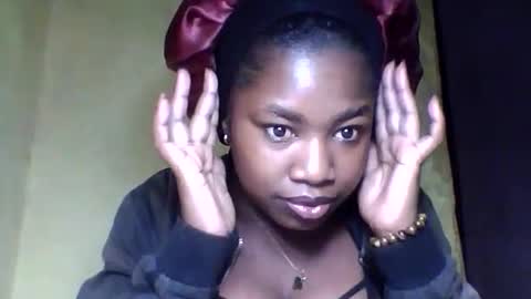 elisabeth2525 online show from June 15, 8:31 pm