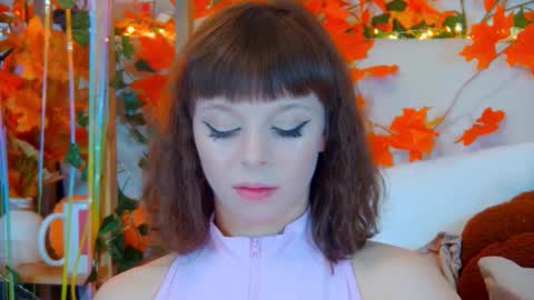 ElisabethDavis online show from November 19, 10:10 pm