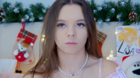 ElisabethDavis online show from December 14, 3:04 pm