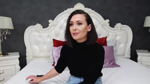 Krissy online show from October 29, 11:58 am