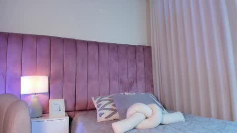 Elise diamond online show from April 9, 2:14 am