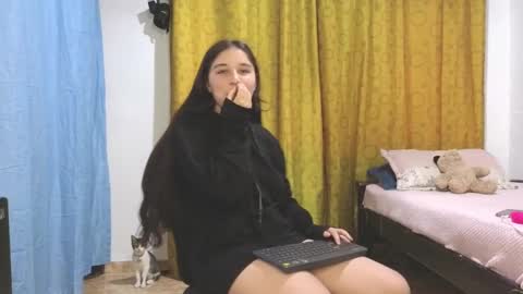 elizabeth online show from January 8, 3:19 am