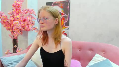 Elizabeth online show from February 14, 9:13 am