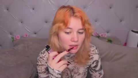 Elizabeth online show from June 26, 2:02 am