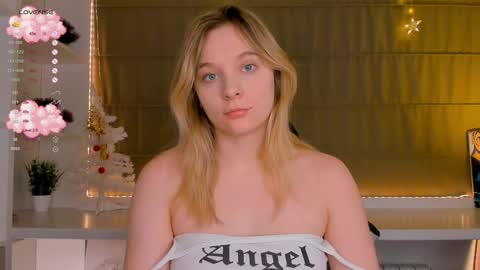 Elizabeth online show from February 2, 1:02 am