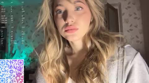 Mia online show from February 9, 5:37 pm