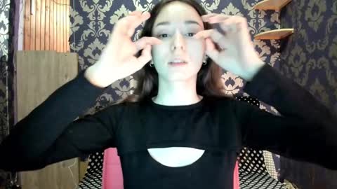 elizabethrice online show from February 20, 9:42 pm