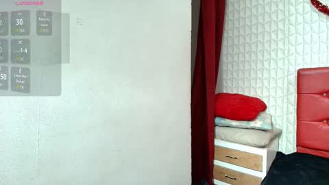 elizabetth_roman online show from March 28, 9:03 pm