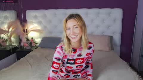 Linda online show from September 20, 1:42 pm