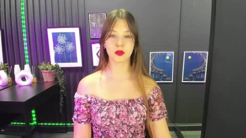 Eliza online show from December 10, 1:00 pm