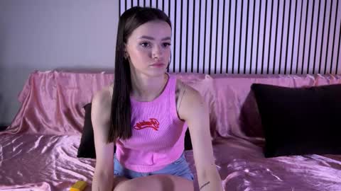 elizzza_ online show from September 11, 5:30 am