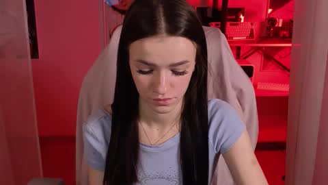 elizzza_ online show from November 11, 5:25 am