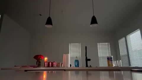 ella_ella_ella_ay online show from January 14, 11:54 pm