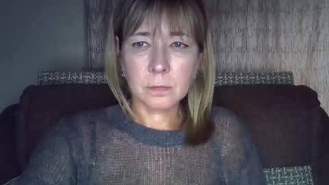 ellajohnsonx online show from September 20, 3:10 pm