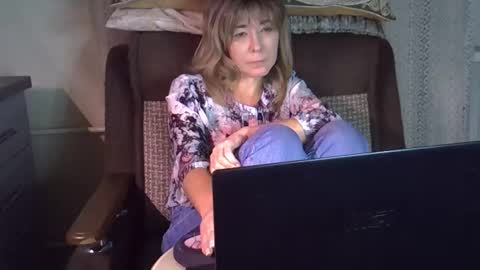 ellajohnsonx online show from November 23, 7:48 pm