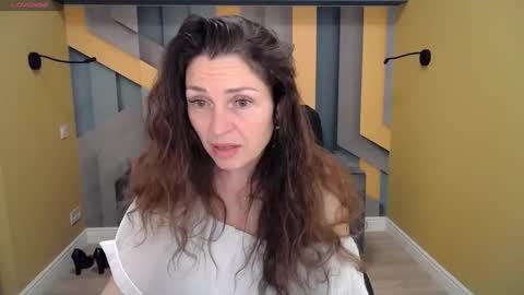 EllaLongs online show from January 12, 12:33 pm