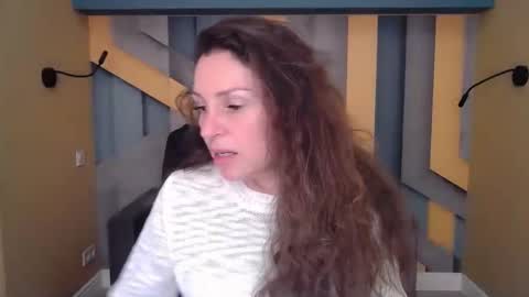 EllaLongs online show from September 28, 11:37 am