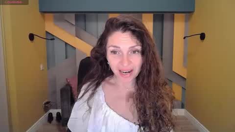 EllaLongs online show from January 18, 12:26 pm