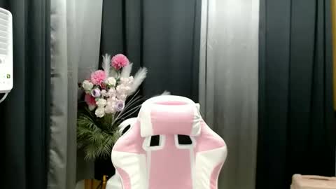 ELLA online show from March 10, 7:01 am