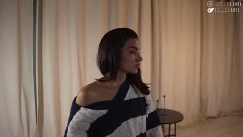 Linda Restrepo online show from February 17, 9:43 pm