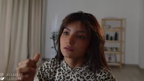 Linda Restrepo online show from January 16, 10:02 pm