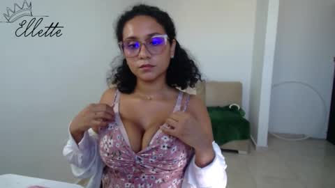 princess online show from February 6, 8:34 pm