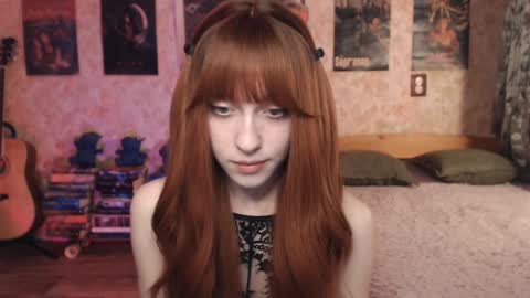 ellie_friendly online show from September 18, 11:36 pm