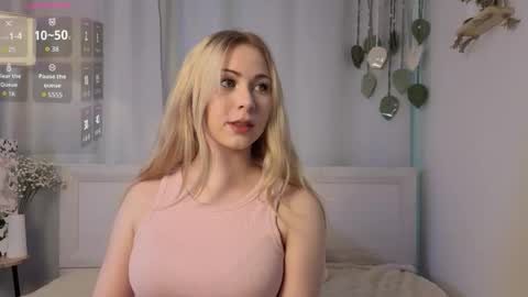 Ellie online show from January 15, 8:42 am