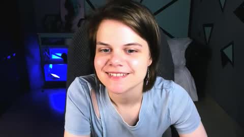 elliemurler online show from November 5, 9:14 am