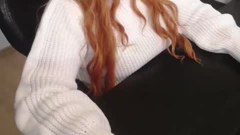 Elly online show from February 5, 7:06 pm