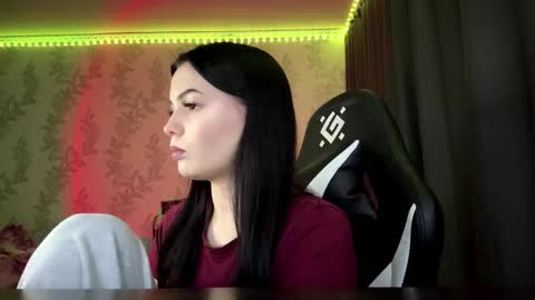 Tiny online show from February 5, 7:06 pm