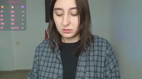 elmirapowers online show from December 19, 12:45 pm