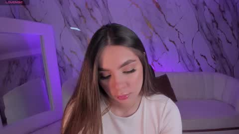 ELOISA OLIVERO online show from October 1, 11:48 am