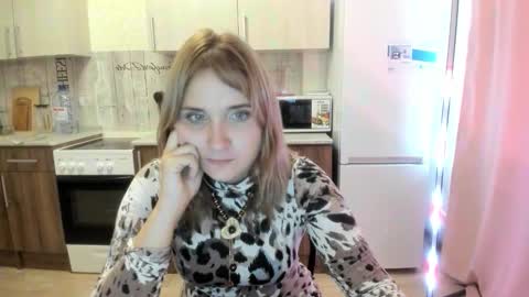 Elsa  online show from September 24, 9:30 am