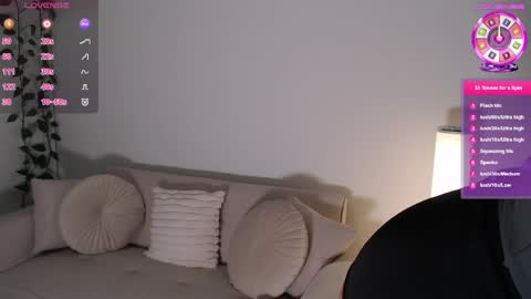 Elsie online show from April 2, 9:34 pm