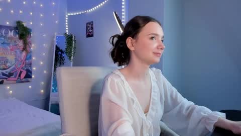 Elvienne online show from June 6, 3:13 am