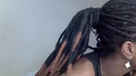 flo online show from November 9, 3:41 pm