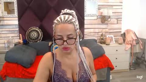 elvirazoi online show from July 23, 6:54 am