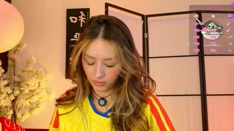 Elysia online show from March 26, 2:08 pm