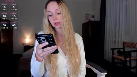 Emilie online show from November 14, 3:12 pm