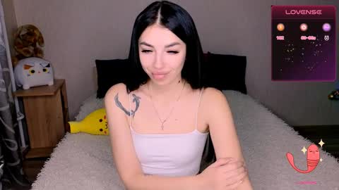 ema_grasie online show from December 17, 4:01 am