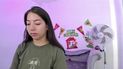 Ema louisx  online show from December 28, 11:52 am